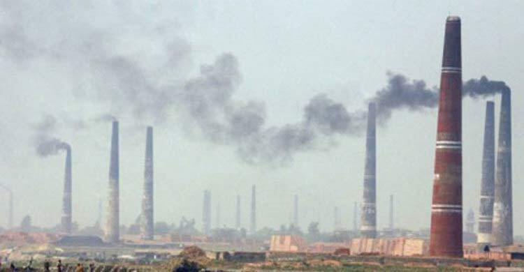 বায়ুদূষণের শীর্ষে আজ ঢাকা