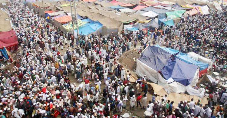 আখেরি মোনাজাতে শেষ হবে বিশ্ব ইজতেমার প্রথম পর্বের দ্বিতীয় ধাপ