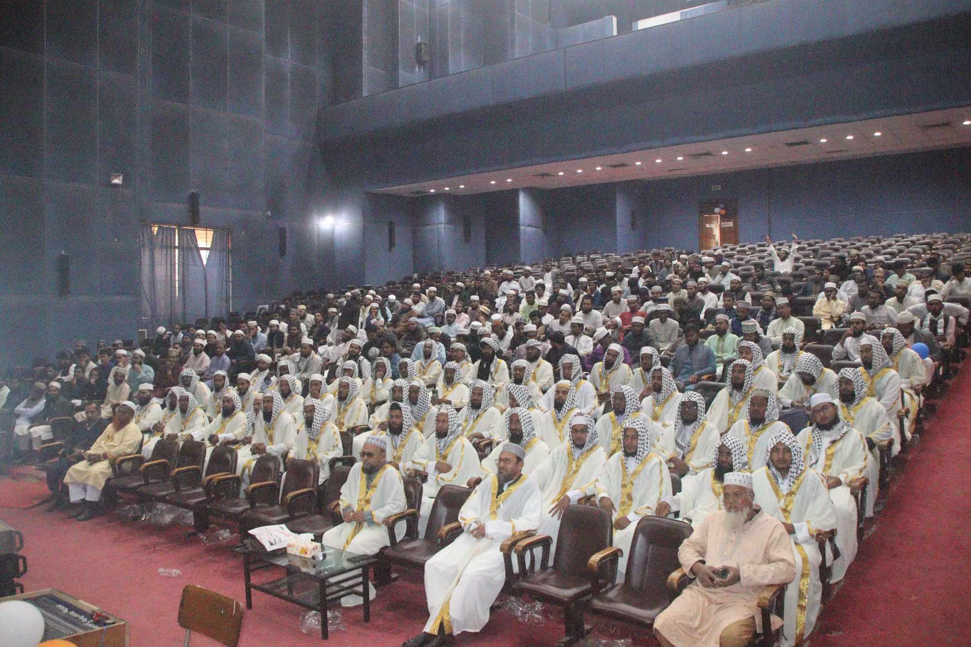 ইবিতে আল-হাদিস বিভাগের স্নাতকোত্তর শিক্ষার্থীদের বিদায়ী সংবর্ধনা