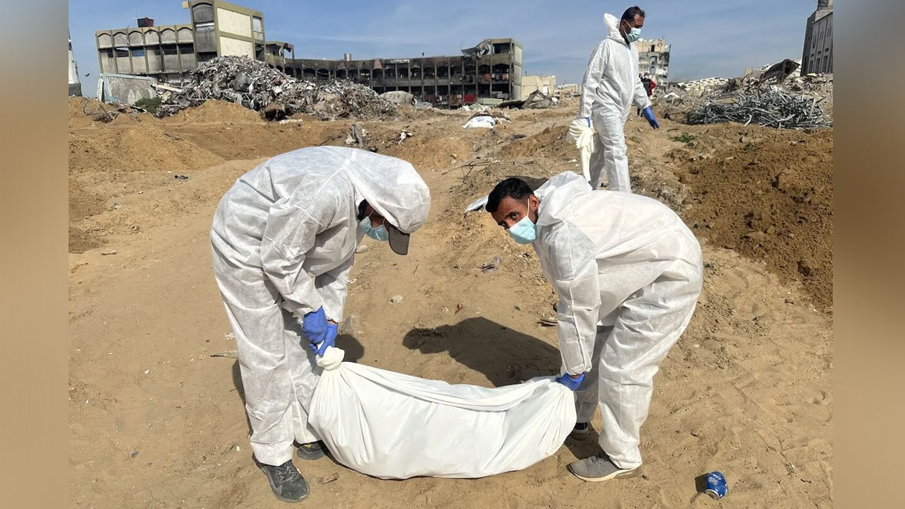 গাজায় ধ্বংসস্তূপে মিলল ৭ লাশ, ইসরায়েলি হামলায় নিহত আরও ৪