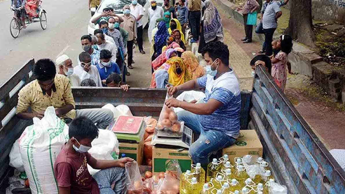 ফের শুরু হচ্ছে টিসিবির ট্রাকসেল, মিলবে পাঁচ পণ্য