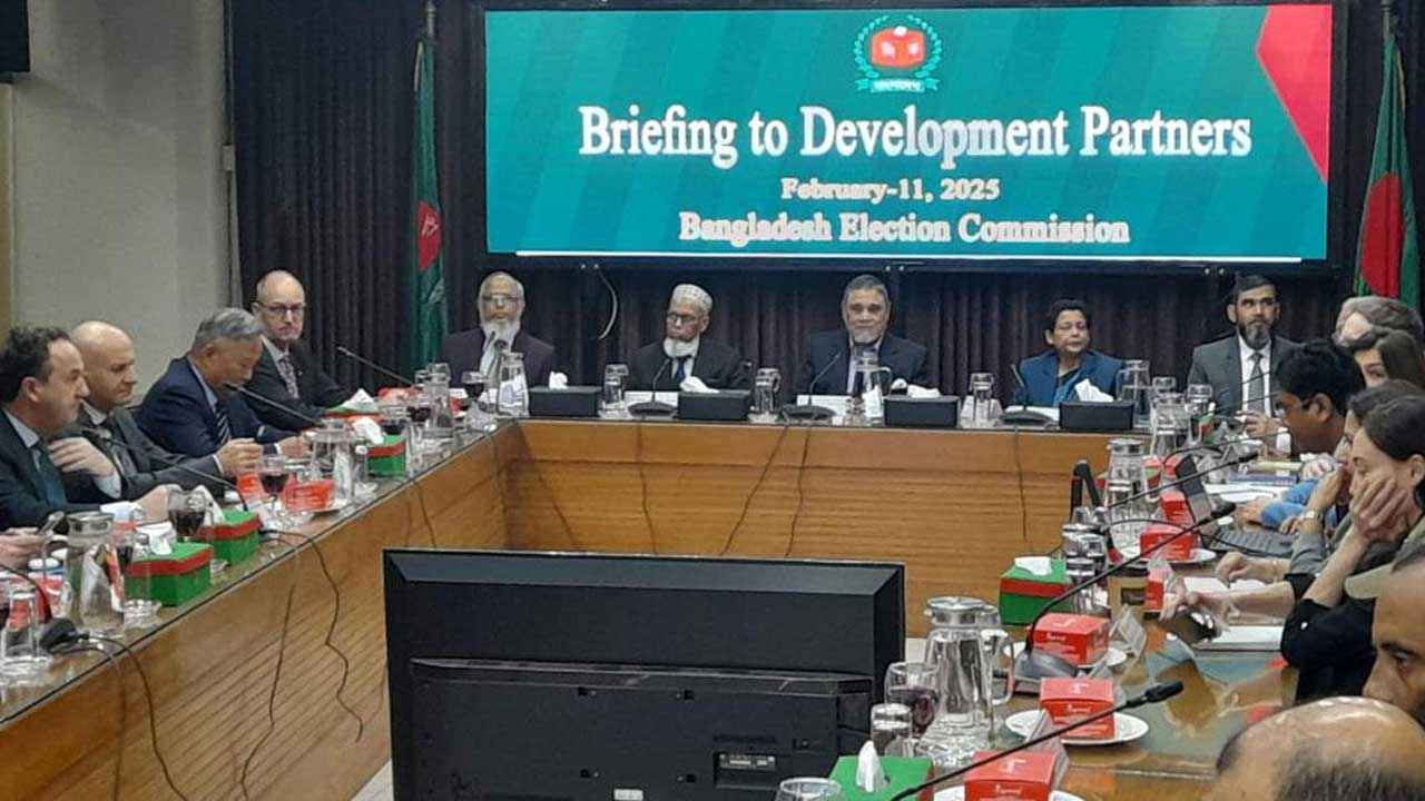 ডিসেম্বর ধরেই ভোটের প্রস্তুতি ইসির