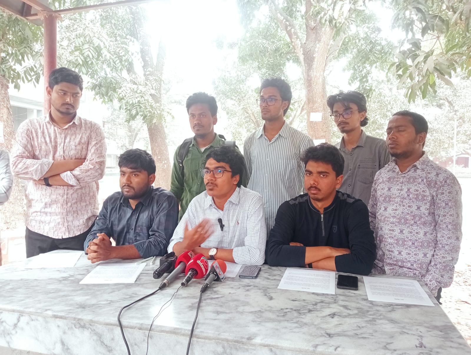 রাষ্ট্র ক্ষমতার বিকেন্দ্রীকরণের দাবিতে সরকারকে ২দিনের আল্টিমেটাম