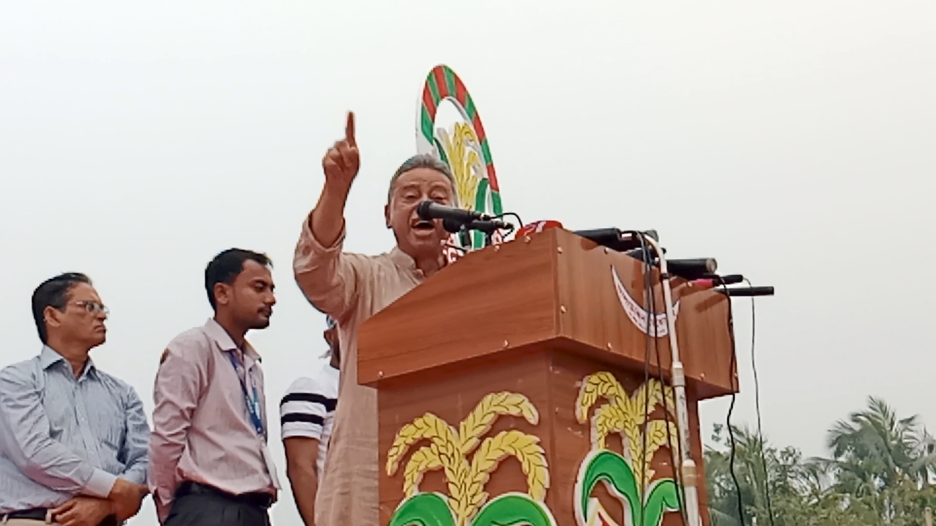 অন্তর্বর্তী সরকারের সংস্কার করার ক্ষমতা নেই: লক্ষ্মীপুরে আমির খসরু