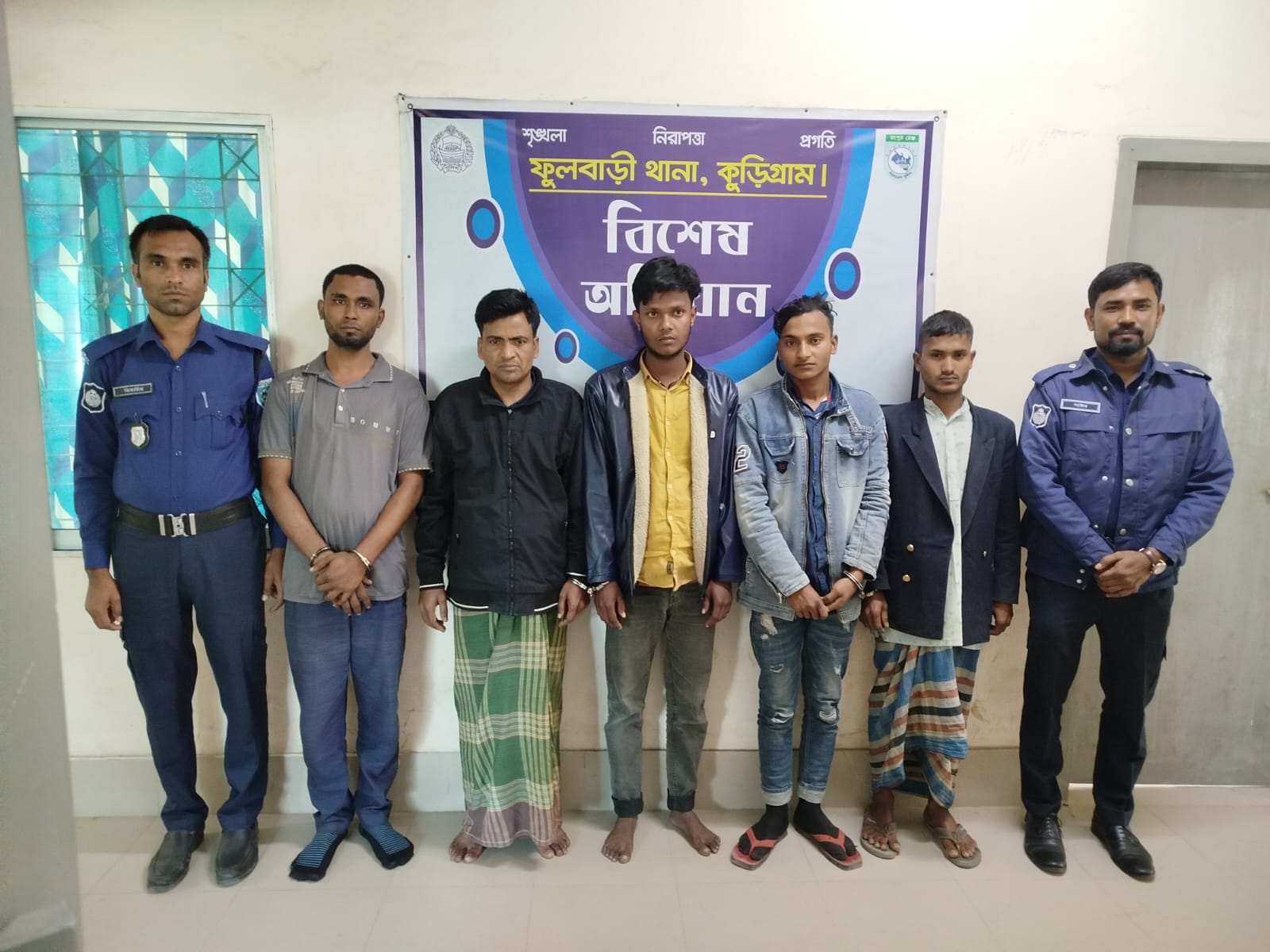 ফুলবাড়ীতে গৃহবধূকে গণধর্ষণের অভিযোগে ৫ জন গ্রেফতার