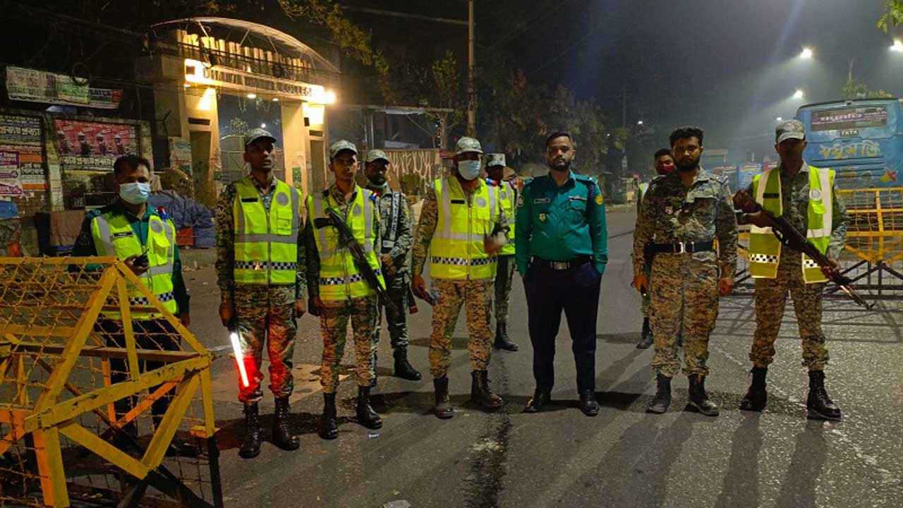 ঢাকায় পুলিশের সাঁড়াশি অভিযান, ২৪ ঘণ্টায় গ্রেফতার ২০৬