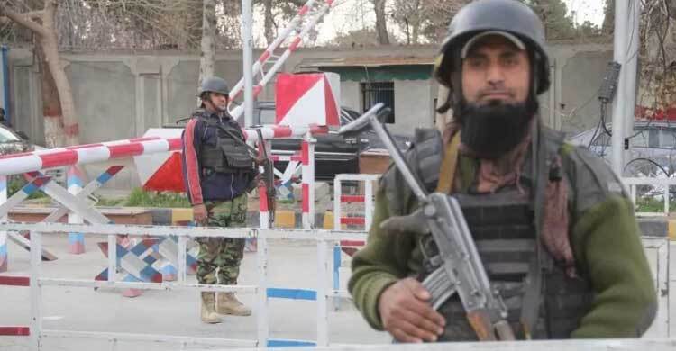 ট্রেনে জিম্মিদশা থেকে শতাধিক যাত্রী উদ্ধার, ১৬ হামলাকারী নিহত