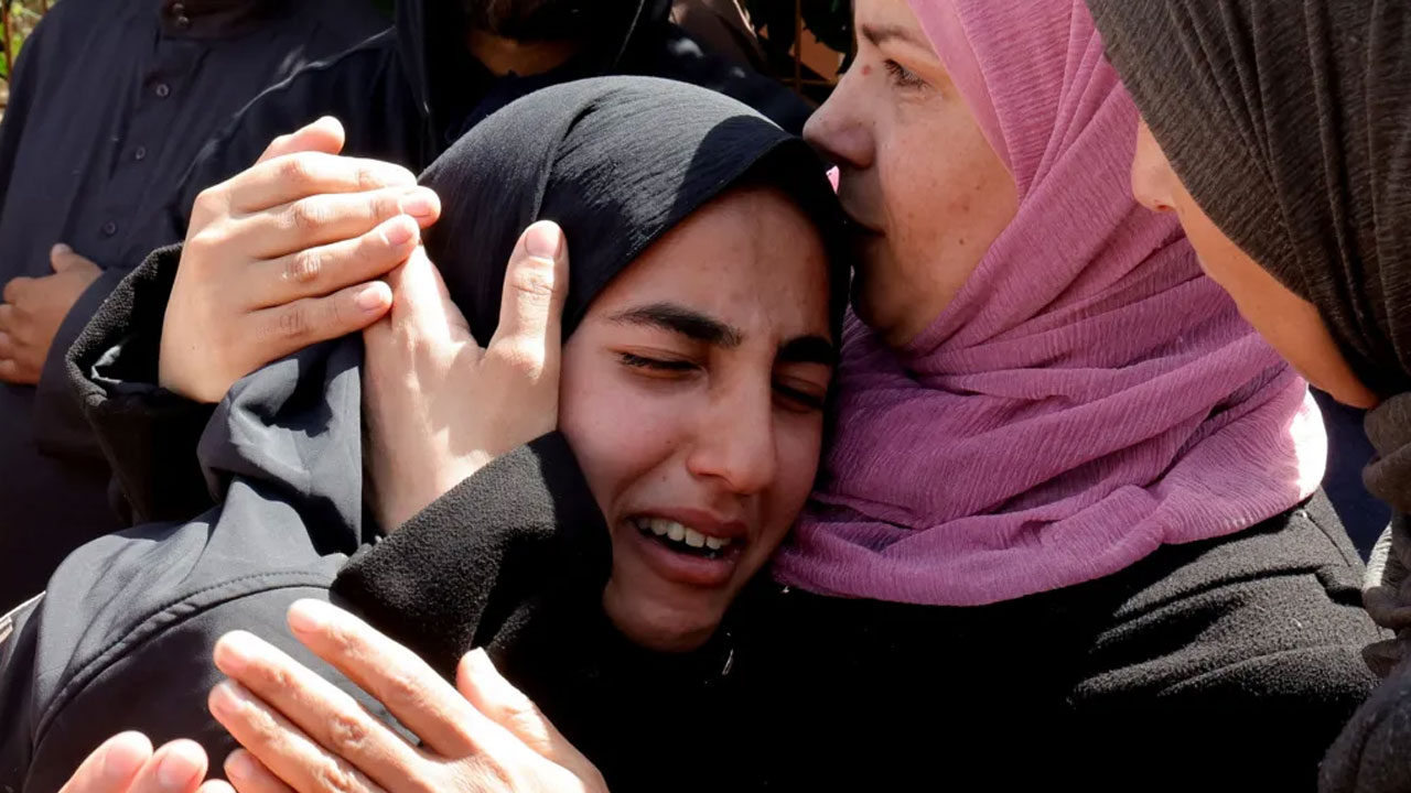 গাজায় ইসরায়েলি হামলায় নিহত আরও ৮০ ফিলিস্তিনি