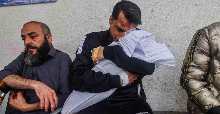 গাজায় ইসরায়েলি বিমান হামলায় নিহত আরও ৪৪