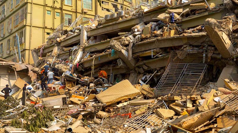 মিয়ানমারে ভয়াবহ ভূমিকম্পে নিহত বেড়ে ৩৬০০