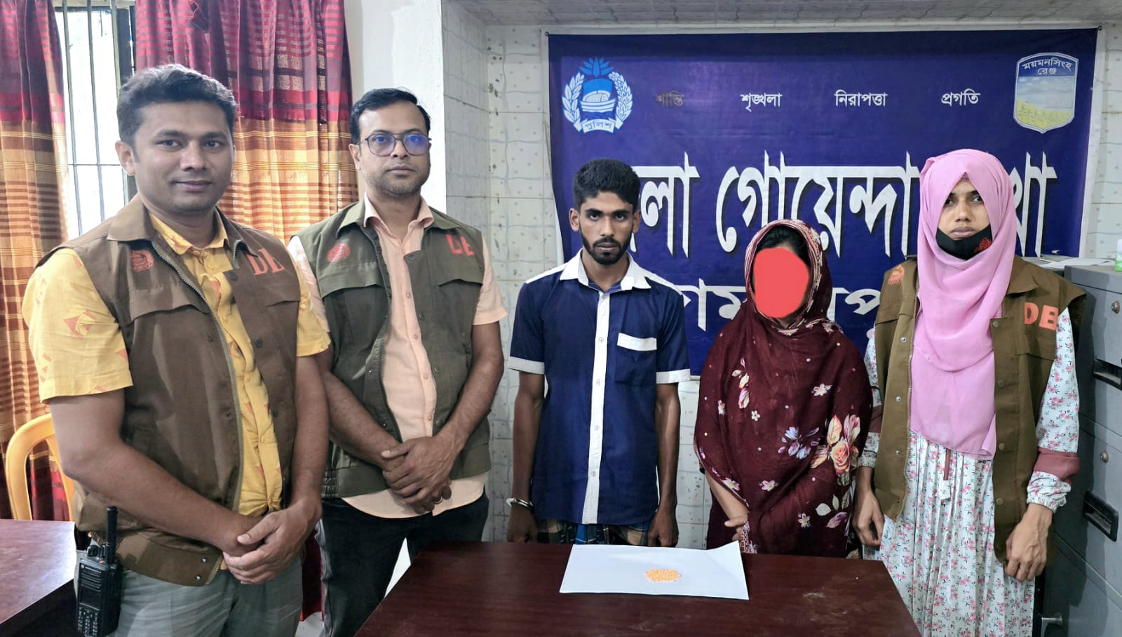 জামালপুরে ডিবির অভিযানে নারীসহ দুই মাদক কারবারি গ্রেফতার