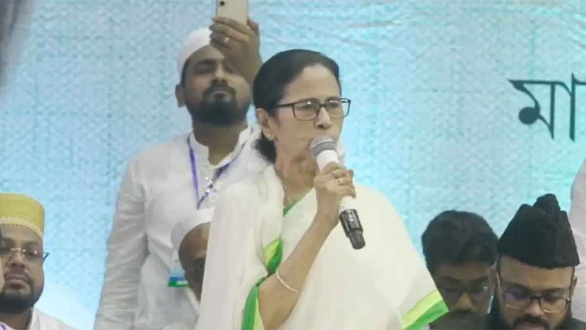 পশ্চিমবঙ্গের দাঙ্গায় বাংলাদেশিদের দুষলেন মমতা