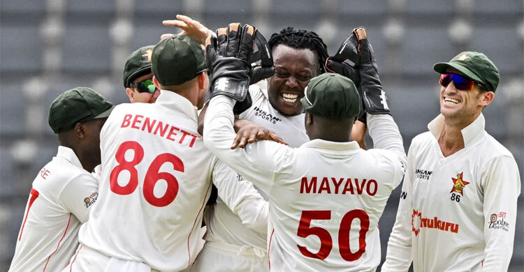 জিম্বাবুয়ের বিপক্ষে প্রথম দিনই ব্যাকফুটে বাংলাদেশ