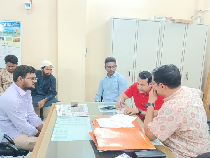 নোবিপ্রবিতে শিক্ষার্থীদের হাতে নিষিদ্ধ ছাত্রলীগ নেতা আটক, মুচলেকায় মুক্তি