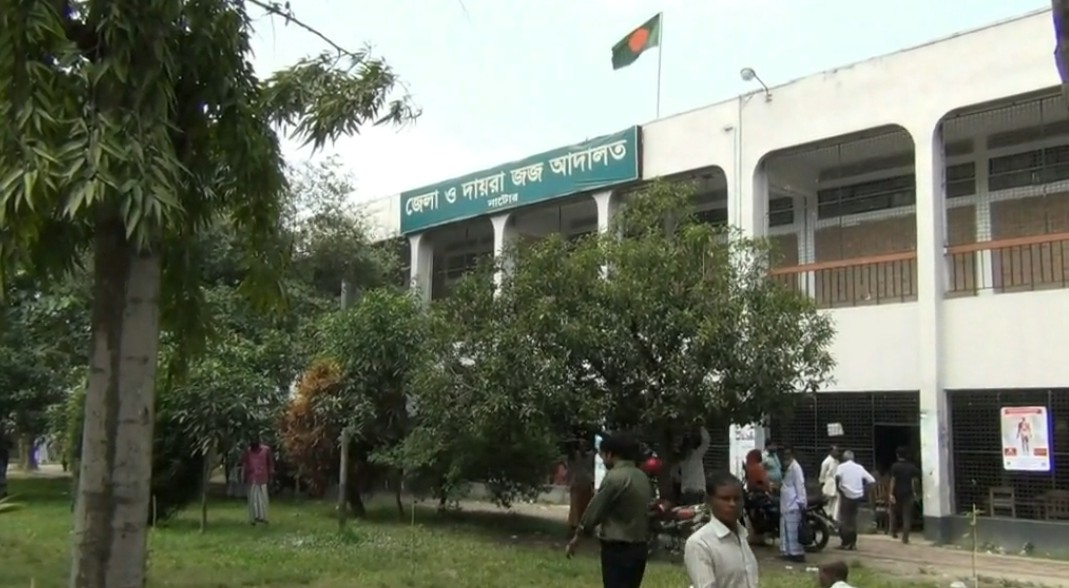 প্রেমের অভিনয়ে প্রতারণা, ধর্ষণের দায়ে যুবকের যাবজ্জীবন