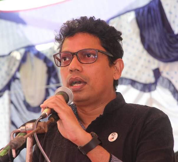 পলকের বিরুদ্ধে সিংড়ায় অস্ত্র আইনে মামলা