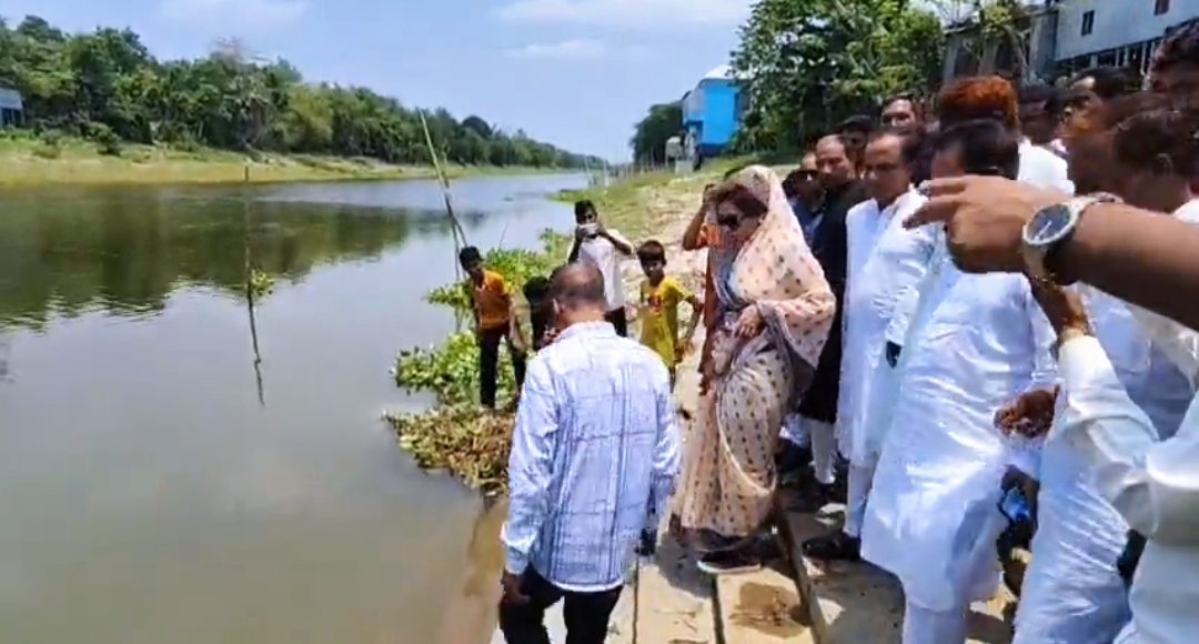 আওয়ামী লীগের দোসরেরা দেশে অস্থিরতা সৃষ্টি করছে: ফরিদপুরে  শামা ওবায়েদ