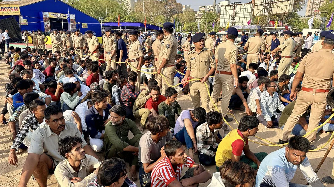 গুজরাটে এক হাজারের বেশি বাংলাদেশিকে আটক