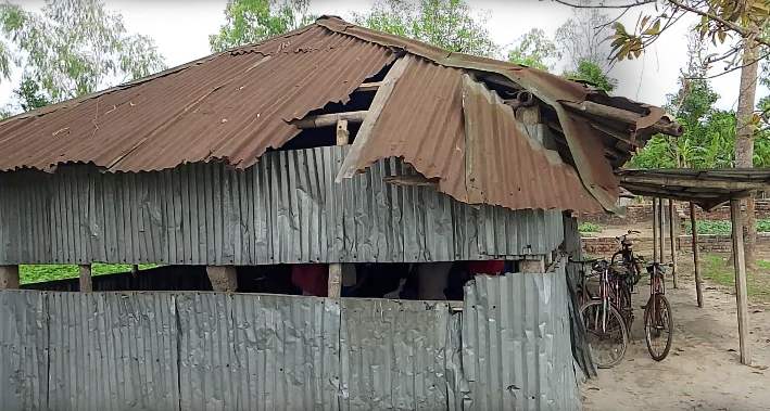 দীর্ঘ ৩ দশকেও উন্নয়নের ছোঁয়া লাগেনি মাধবপুর বালিকা উচ্চ বিদ্যালয়ে