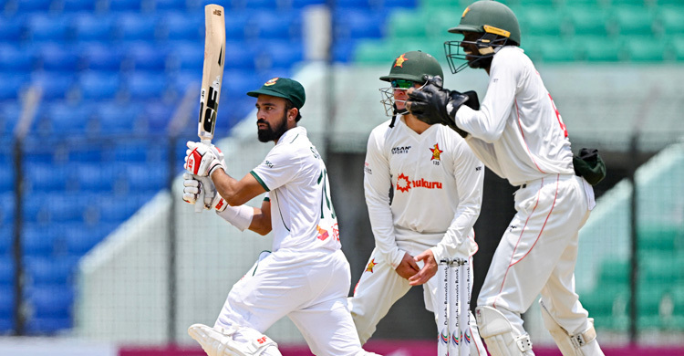 শেষ সেশনে ব্যাটিং ধস বাংলাদেশের, লিড ৬৪ রানের