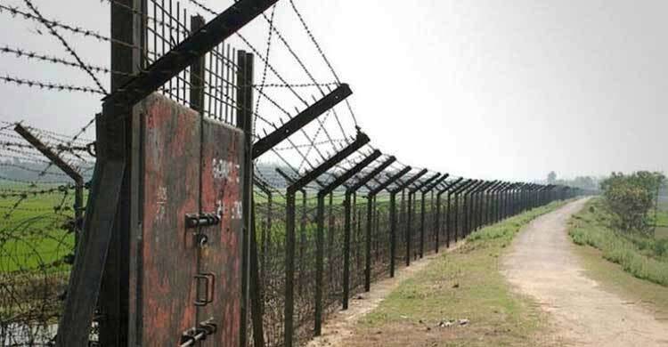 বিএসএফ দুই কৃষককে তুলে নেওয়ার প্রতিবাদে ২ ভারতীয়কে ধরে আনলো গ্রামবাসী