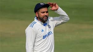 হঠাৎ টেস্ট থেকে অবসরের ঘোষণা রোহিত শর্মার