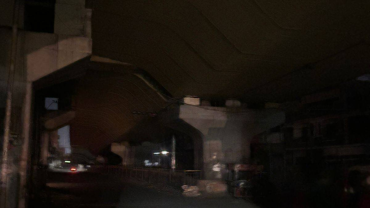 ভারতের অমৃতসরে ফের ব্ল্যাকআউট, সবাইকে ঘরে থাকার নির্দেশ