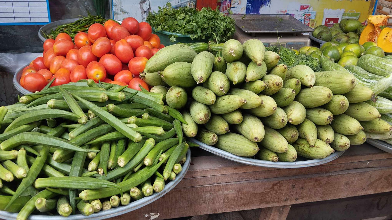 সবজিতে স্বস্তি, মাছ-মাংসের দাম অপরিবর্তিত
