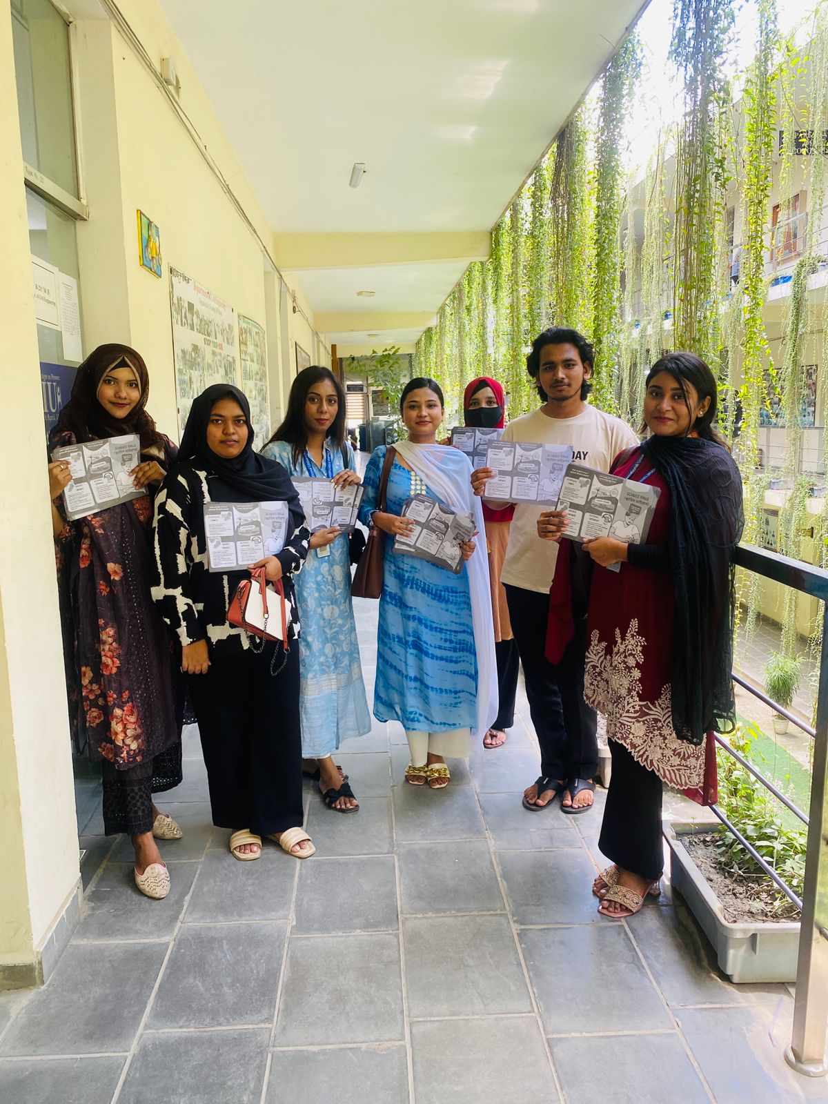 ডিআইইউ'তে শিক্ষার্থীদের উদ্যোগে ক্যাম্পাসজুড়ে স্ক্যাবিস ভাইরাস প্রতিরোধে সচেতনতামূলক ক্যাম্পেইন