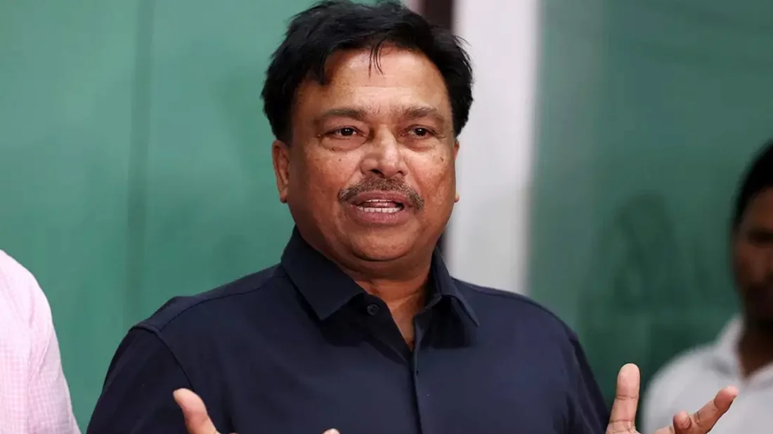 বিসিবি সভাপতি ফারুকের বিরুদ্ধে ৮ পরিচালকের অনাস্থা