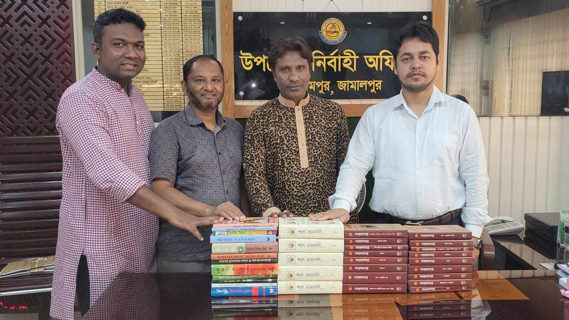 পাঠক চাহিদা পূরণের লক্ষে এগিয়ে যাচ্ছে ইসলামপুরের রাজ্জাক মাস্টার স্মৃতি পাঠাগার