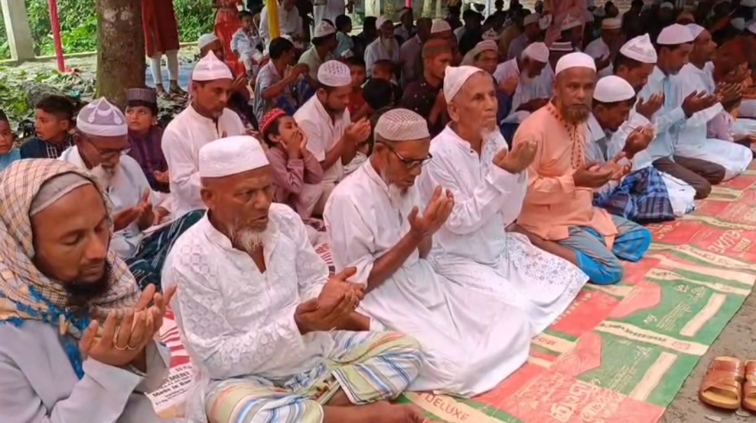 ফরিদপুরে দশ গ্রামের মানুষ পালন করছে  ঈদুল আযহা