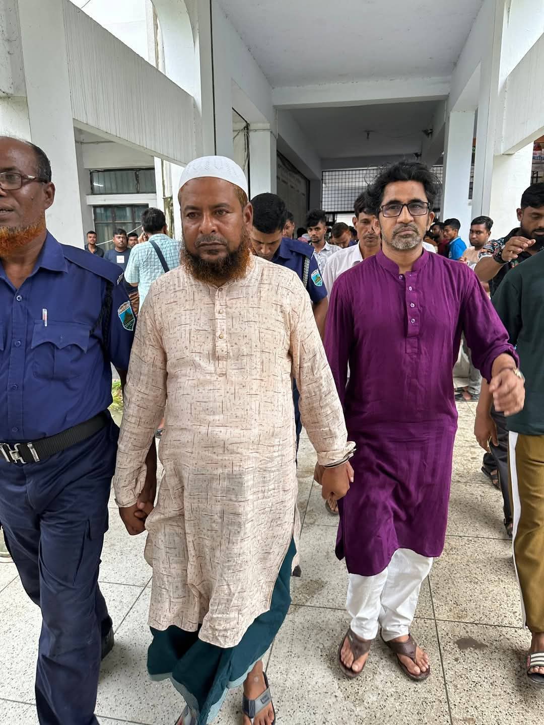 নাটোরে দুই ইউপি চেয়ারম্যানসহ আ. লীগ ও যুবলীগের ৮ নেতা কর্মী আটক