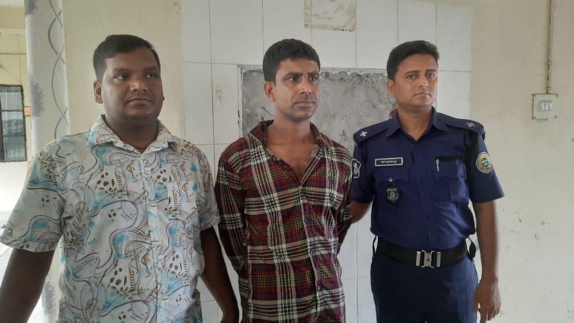 নল‌ছি‌টি‌তে গাঁজা ও ইয়াবাসহ যুবক আটক, নগদ টাকা উদ্ধার