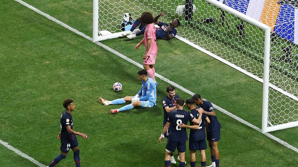 পিএসজির বিপক্ষে বিধ্বস্ত মেসির মায়ামি, বিশ্বকাপ থেকে বিদায়