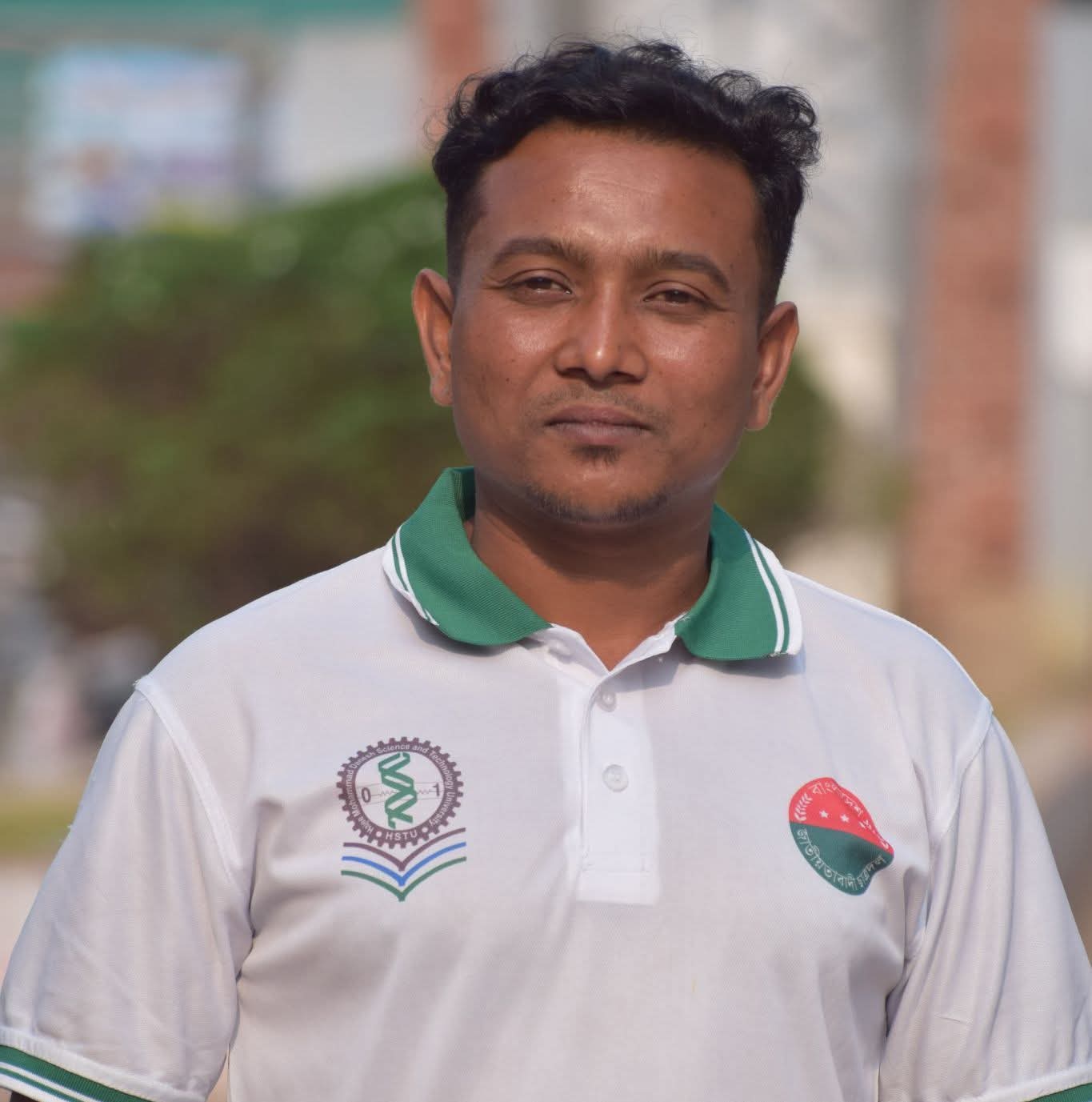 রাজনীতি নিষিদ্ধ ক্যাম্পাসে হলে থেকে রাজনীতি, ছাত্রত্ব নেই ছাত্রদলের আহ্বায়কের