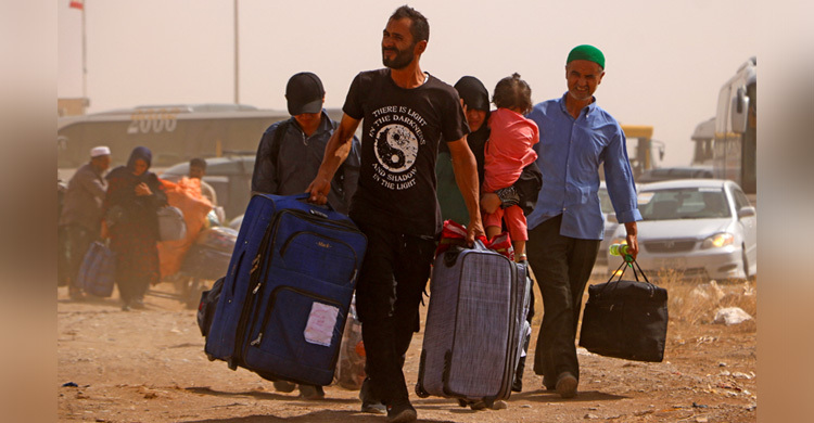 লাখ লাখ আফগান শরণার্থীকে বের করে দিচ্ছে ইরান