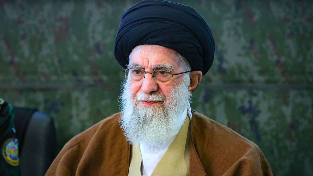 খামেনিকে হত্যার হুমকি ইসরায়েলের