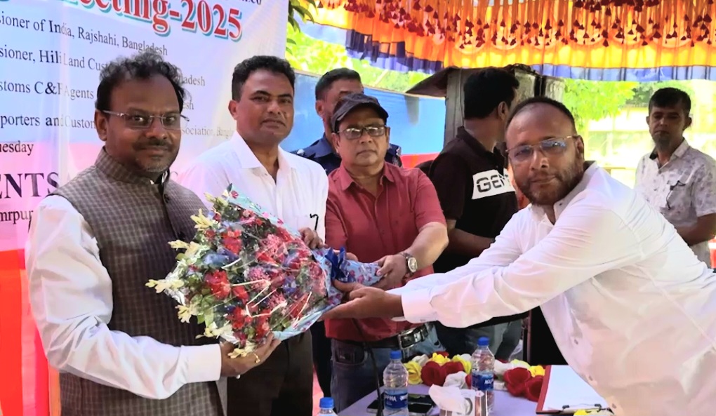 ভারত-বাংলাদেশের মানুষের মাঝে গভীর সম্পর্ক রয়েছে: মনোজ কুমার