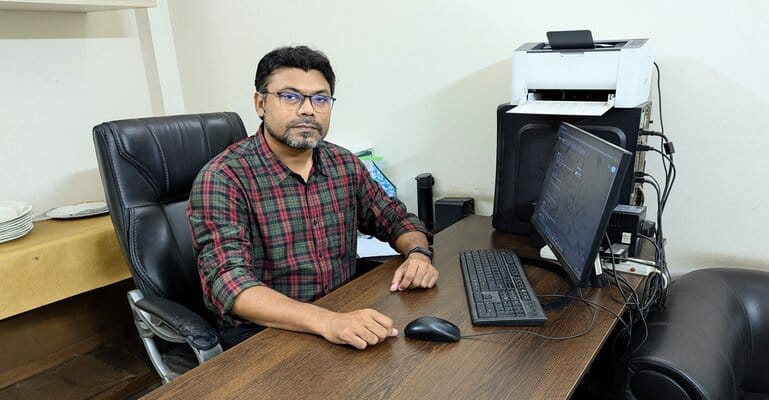 অ্যাকাডেমিক উন্নয়ন থেকে অ্যালামনাই সংযোগ, ফার্মেসী বিভাগের ভবিষ্যৎ ভাবনায় ড. আকবর