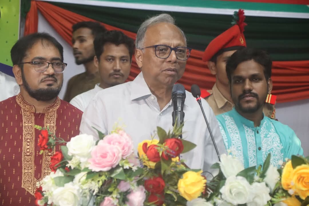 নির্বাচিত সরকার যেন তরুনদের জন্য বাধ্যতামূলক সামরিক প্রশিক্ষনের ব্যবস্থা করে: মাহমুদুর রহমান