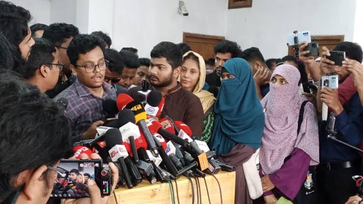 ডাকসু নির্বাচনে শিবিরের প্যানেল ঘোষণা: ভিপি পদে সাদিক, জিএস ফরহাদ