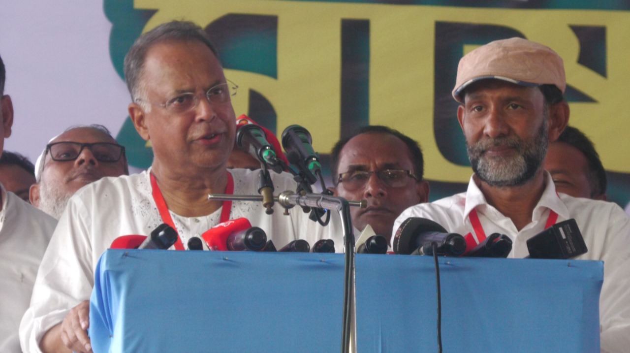 শেখ হাসিনা আল্লাহর সাথে পাল্লা দিয়েছিলো তাই পালিয়ে যেতে হয়েছে: মাহমুদ টুকু