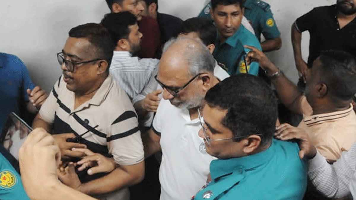 লতিফ সিদ্দিকীসহ পুলিশের হাতে সোপর্দ সবাইকে নেওয়া হয়েছে ডিবি কার্যালয়ে