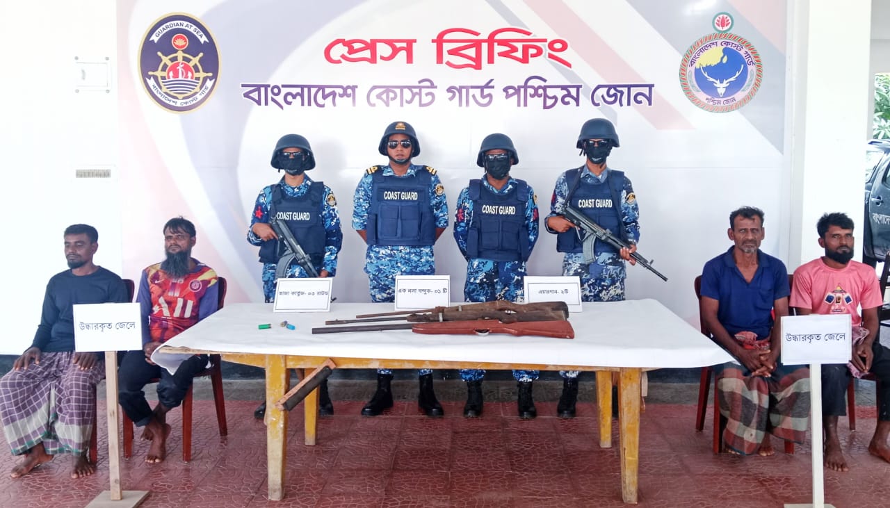 সুন্দরবনে ‘বনদস্যুদের হাতে অপহৃত’ থাকা ৪ জেলে উদ্ধার