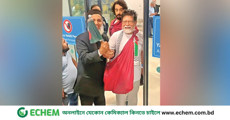 ‘আমাদের কাজ শেষ হয়নি’ দেশে ফিরে বললেন শহিদুল আলম