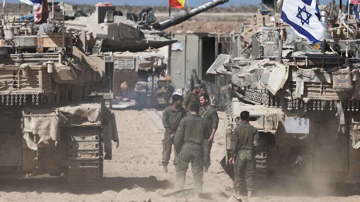 গাজায় ভয়াবহ বিমান হামলার পর যুদ্ধবিরতি পুনঃকার্যকরের ঘোষণা ইসরায়েলের