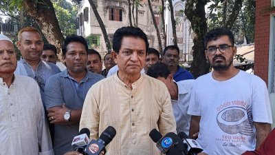 আওয়ামী লীগকে পুনর্বাসিত করার চেষ্টা করছি—উনি এটা প্রমাণ করুক: এ কে আজাদ