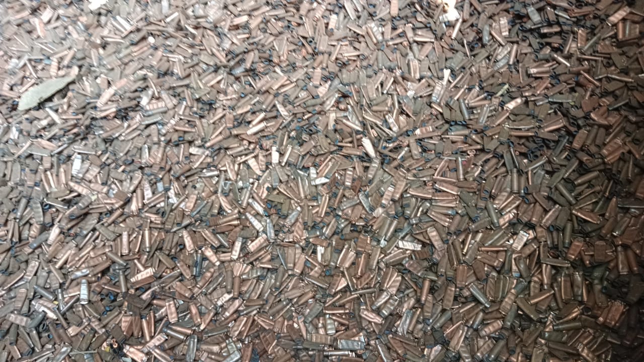 বড়াইগ্রামে  ১৩ টন গুলির খোসা নিয়ে চাঞ্চল্য!