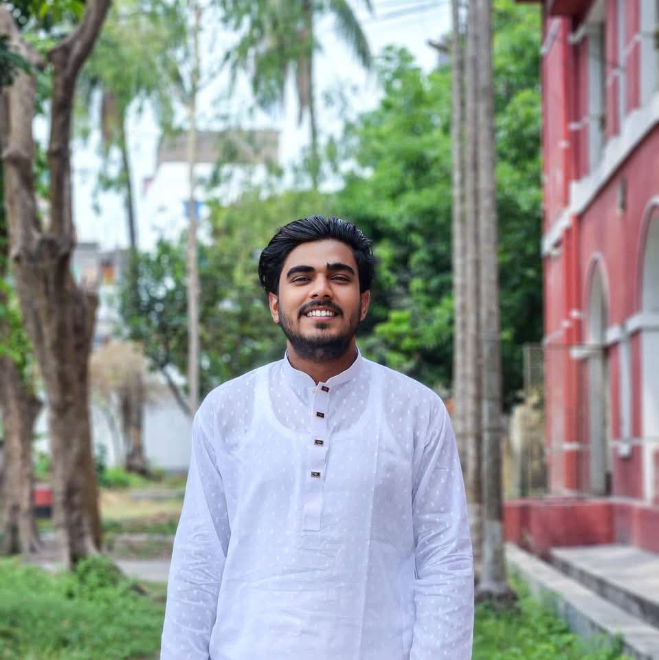 রাজশাহী কলেজের মুসলিম ছাত্রবাসে ছাত্রদলকর্মীর বিরুদ্ধে গাঁজা সেবনের অভিযোগ